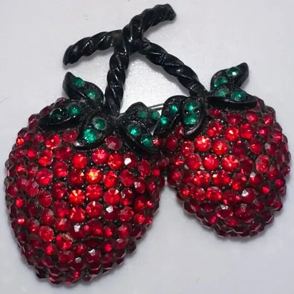 Weiss vintage black gunmetal red green rhinestones double strawberry brooch - Picture 2 of 8